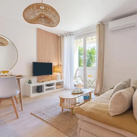 Apartment Avec Balcon - Centre Cassis